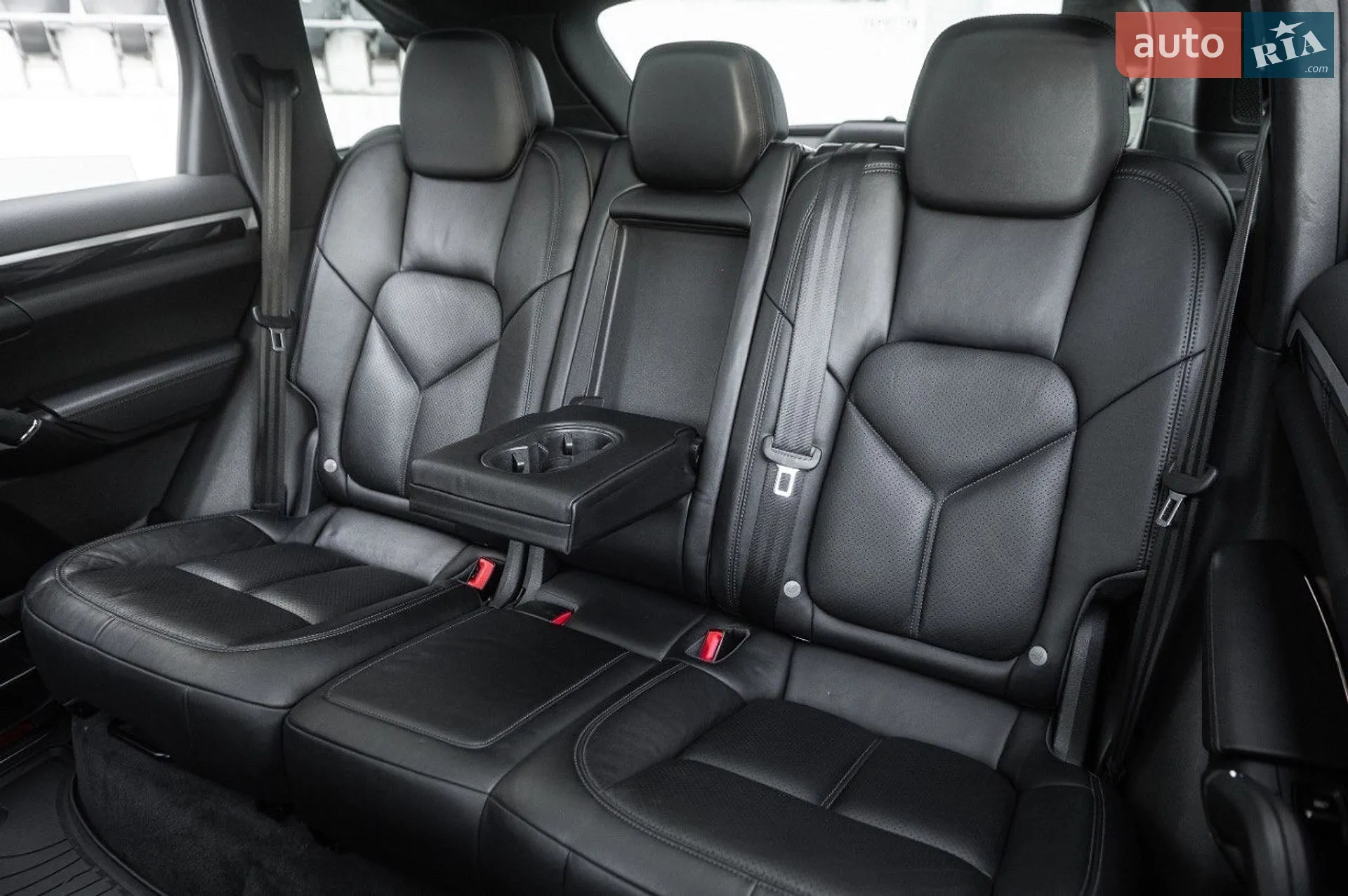 2016 Porsche Cayenne - мініатюра 50