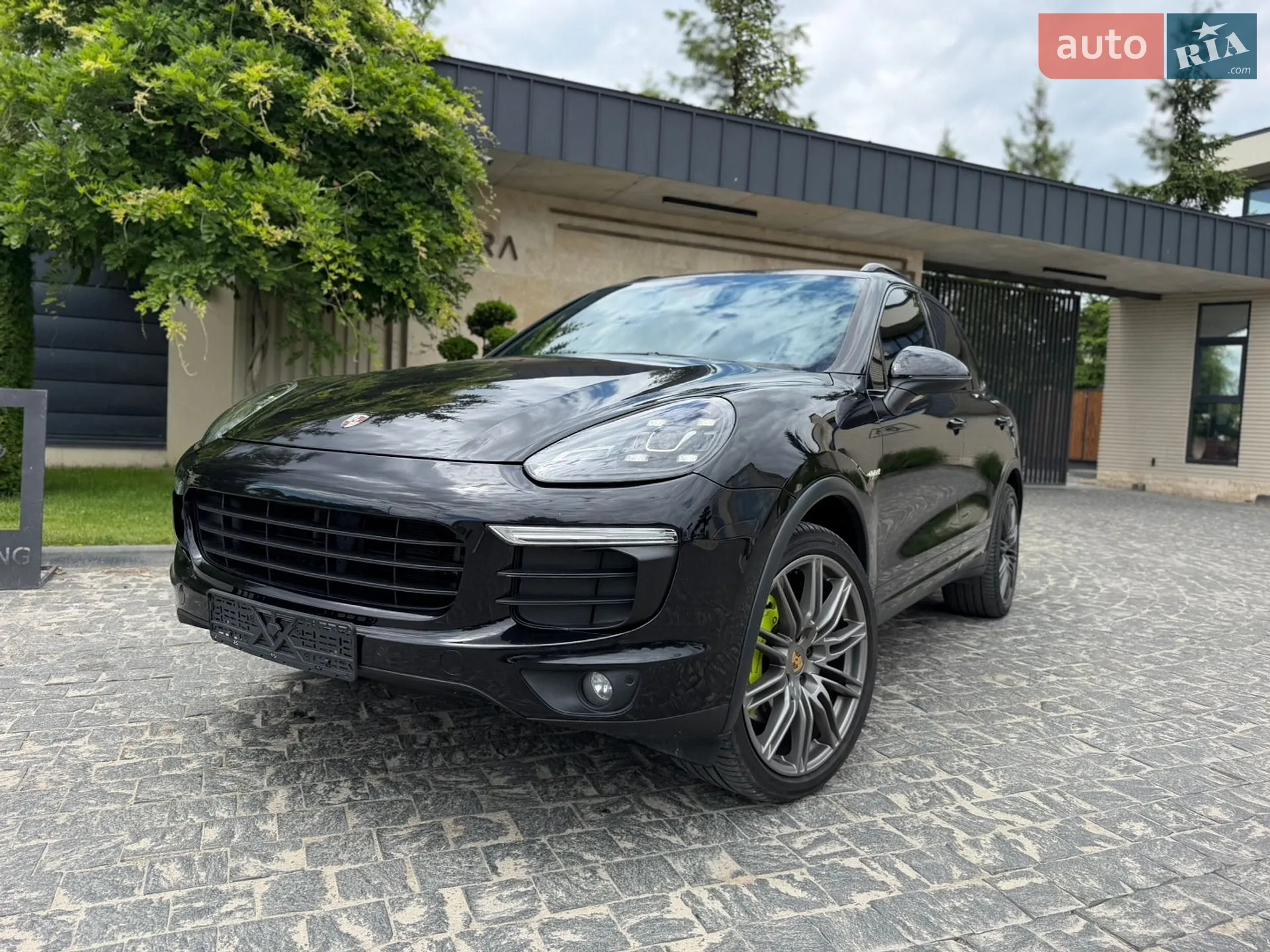 2015 Porsche Cayenne - мініатюра 4