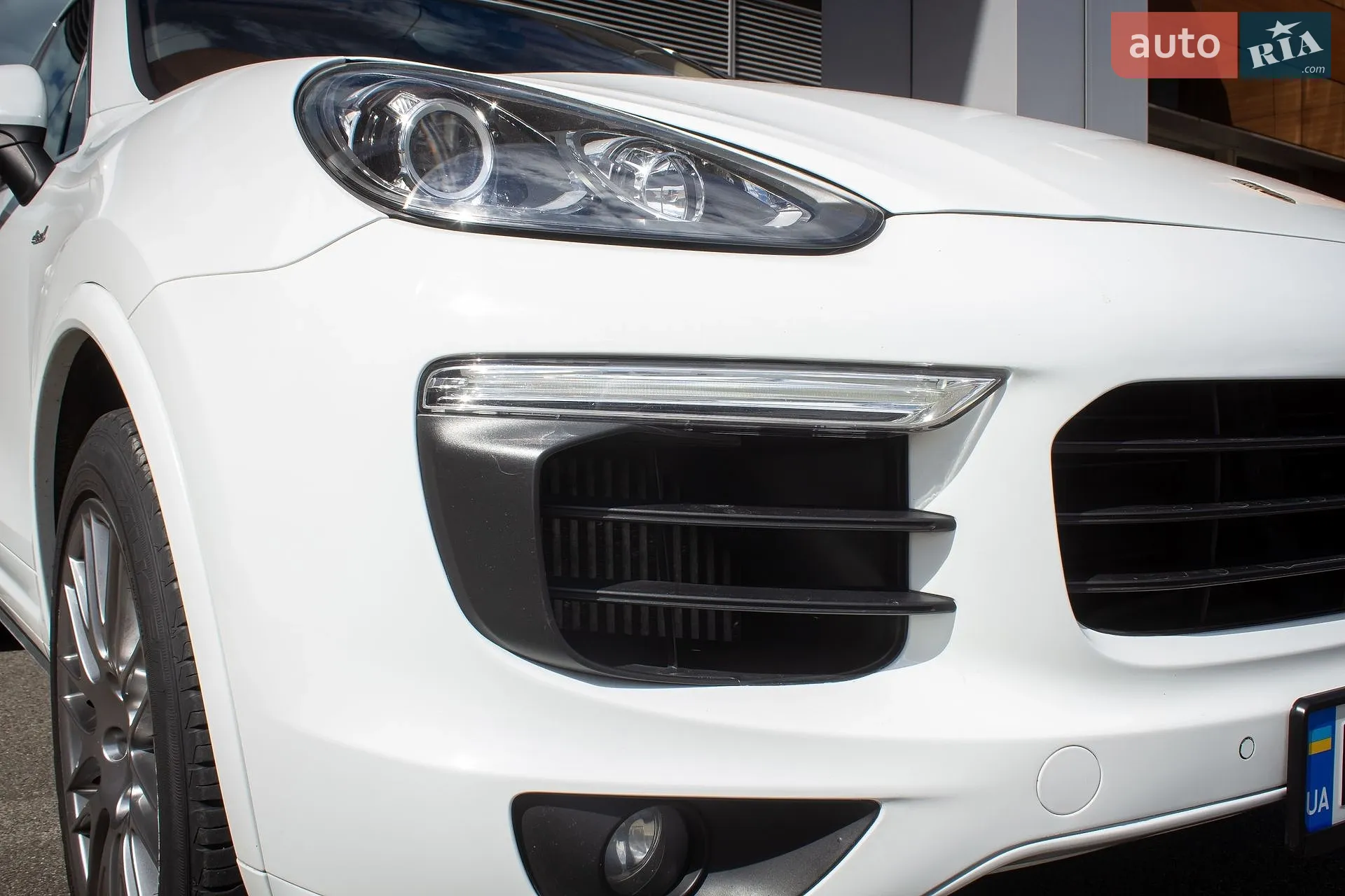 2015 Porsche Cayenne - мініатюра 51