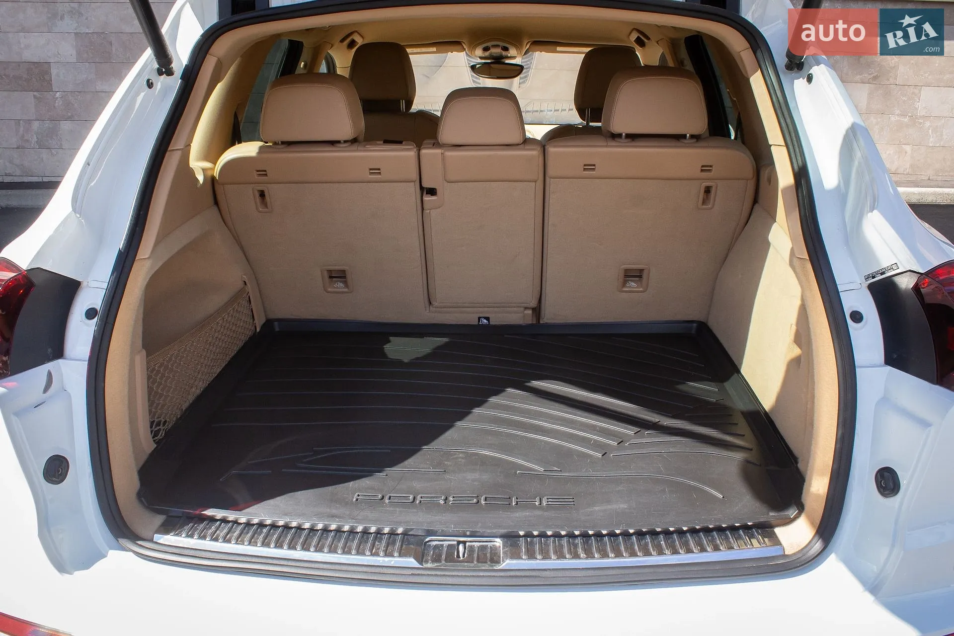 2015 Porsche Cayenne - мініатюра 47