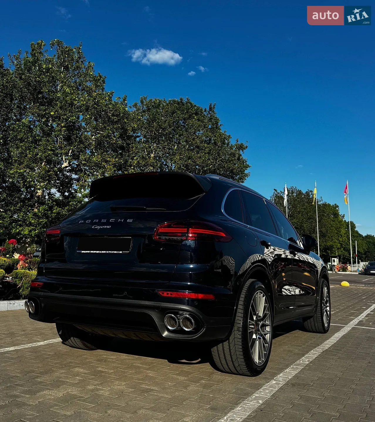2016 Porsche Cayenne - мініатюра 10