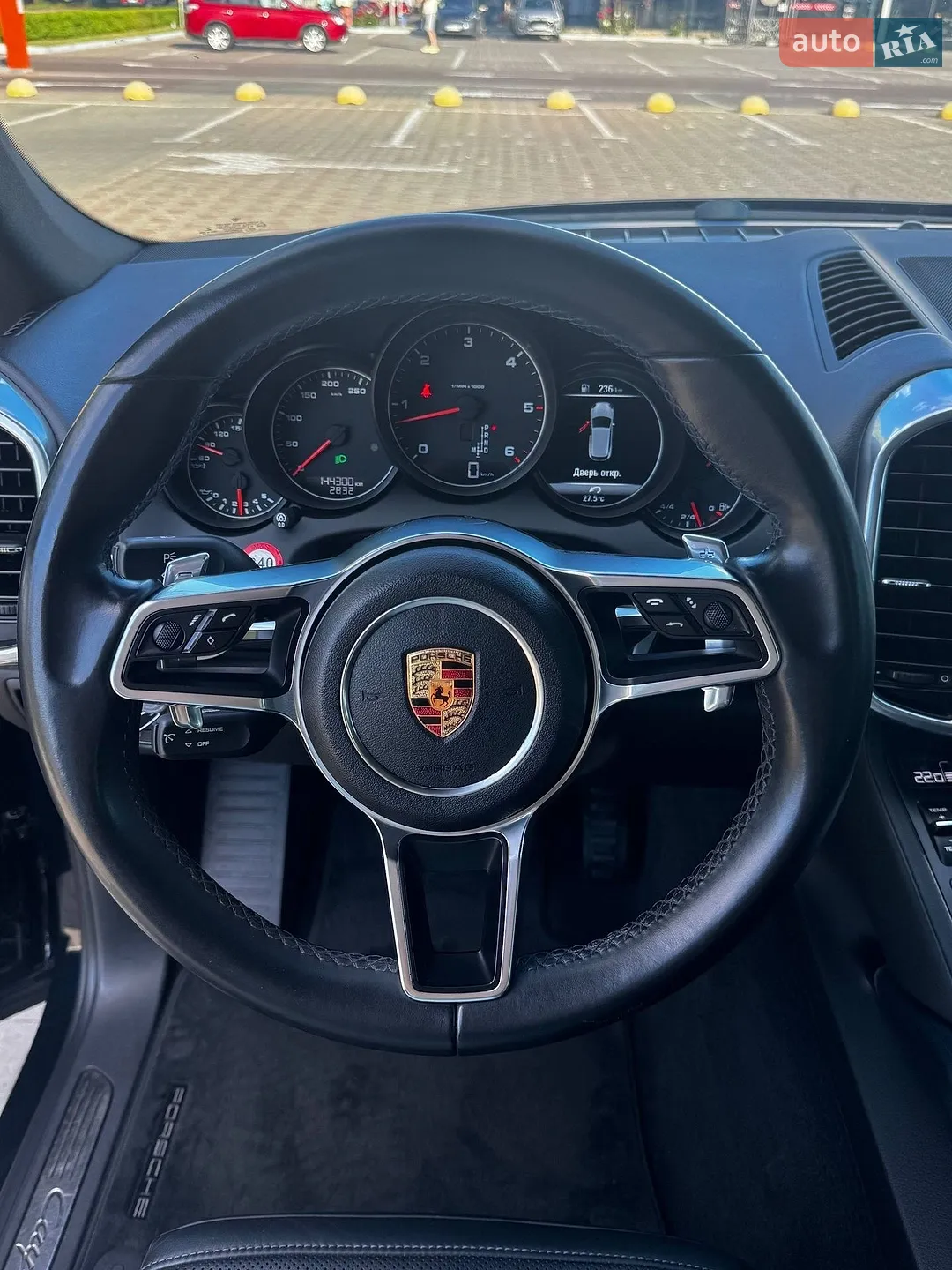 2016 Porsche Cayenne - мініатюра 22