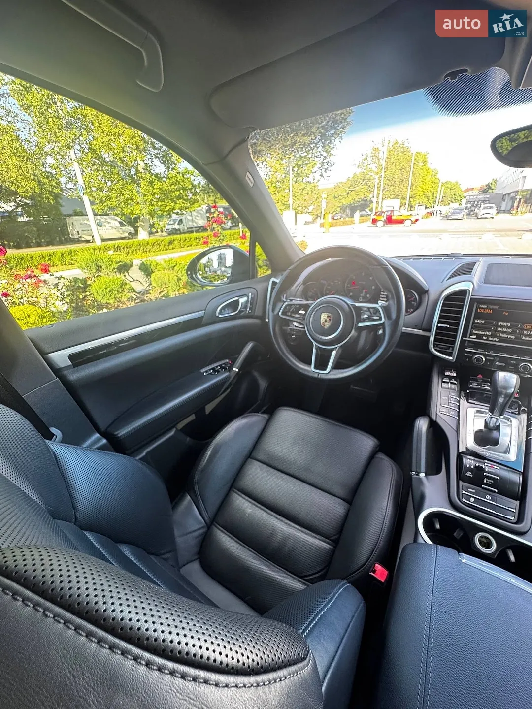 2016 Porsche Cayenne - мініатюра 25