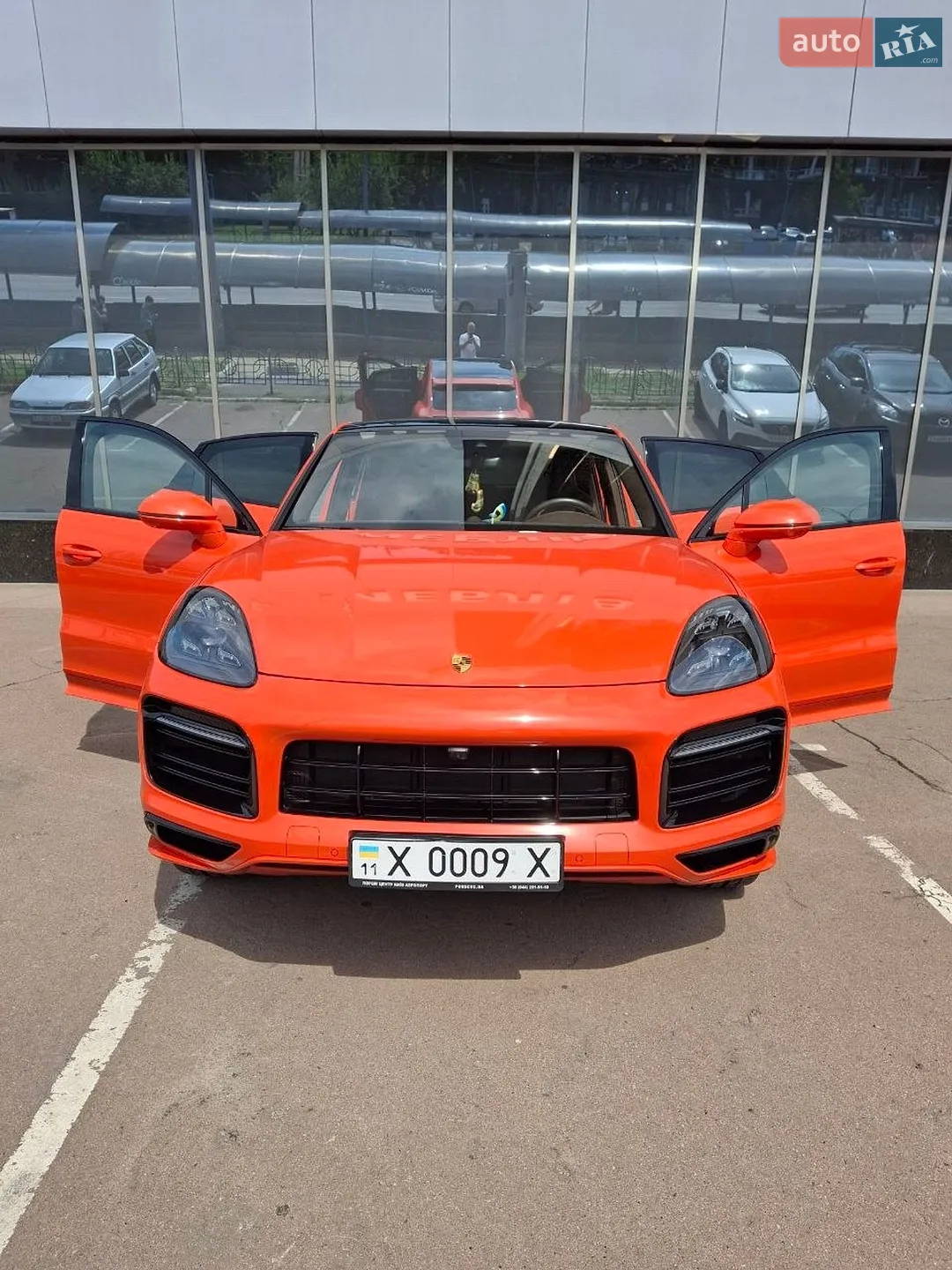 2020 Porsche Cayenne - мініатюра 8