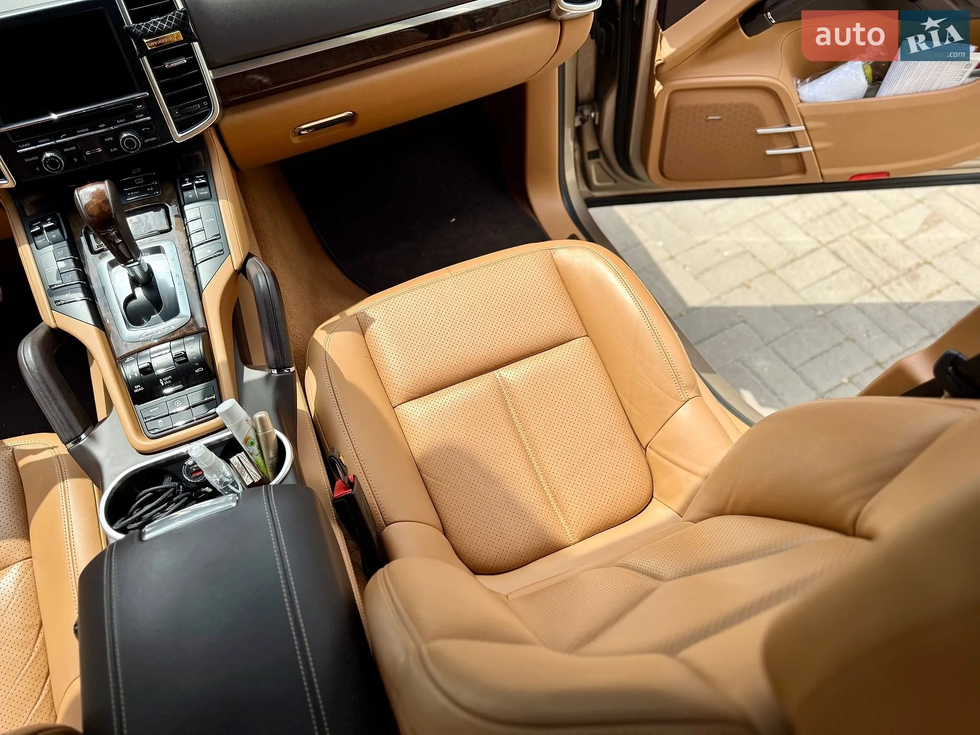 2016 Porsche Cayenne - мініатюра 21