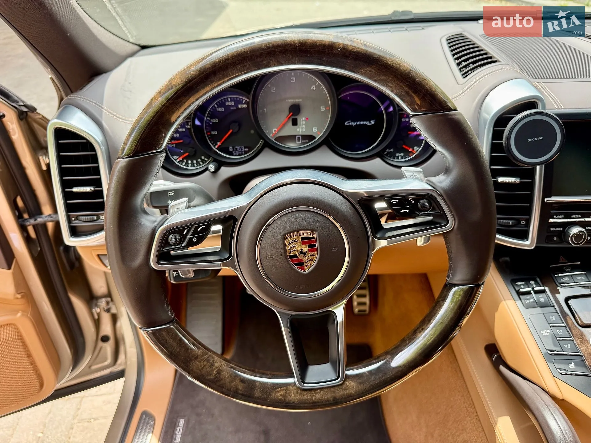 2016 Porsche Cayenne - мініатюра 29