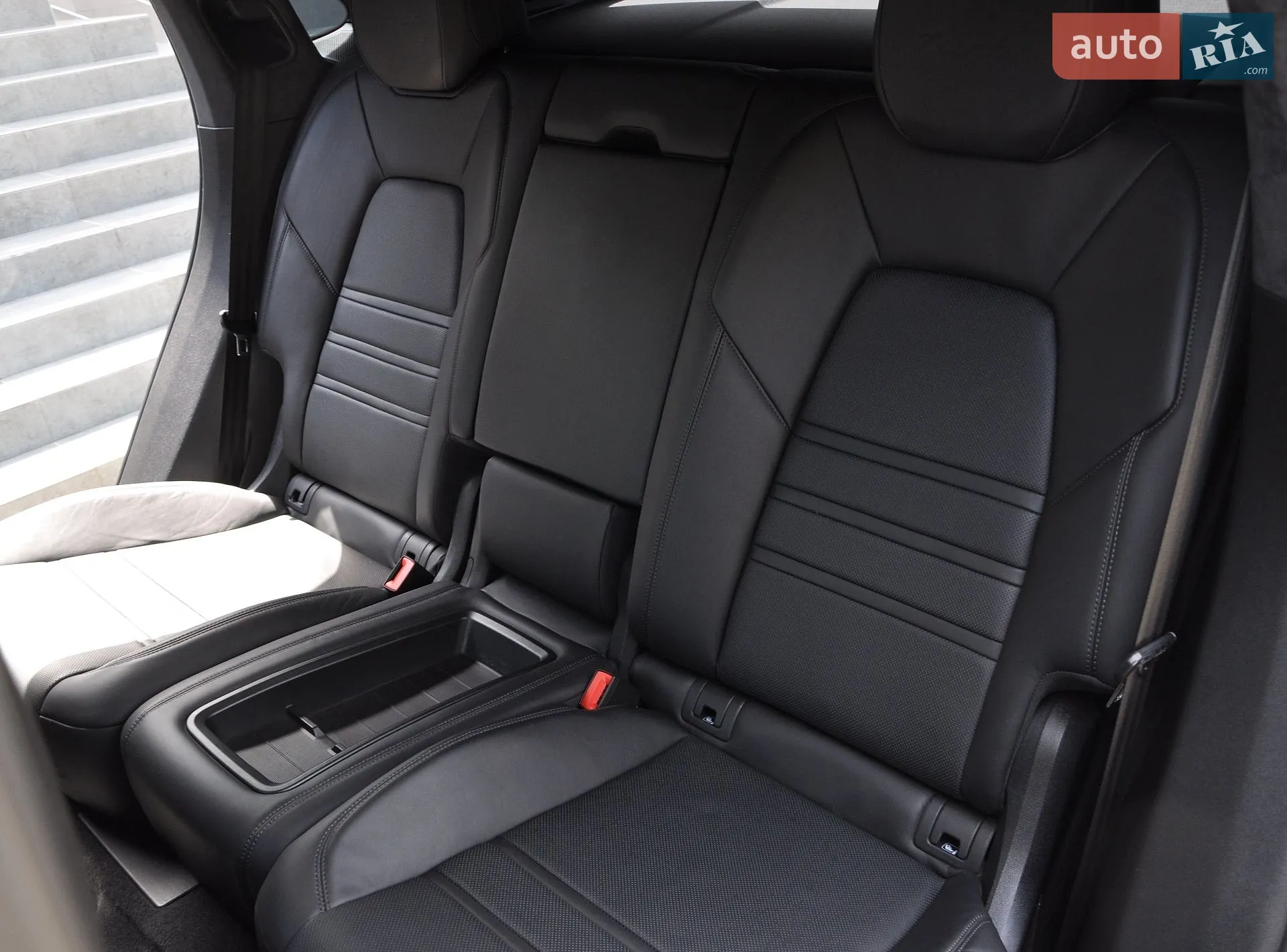2019 Porsche Cayenne - мініатюра 22