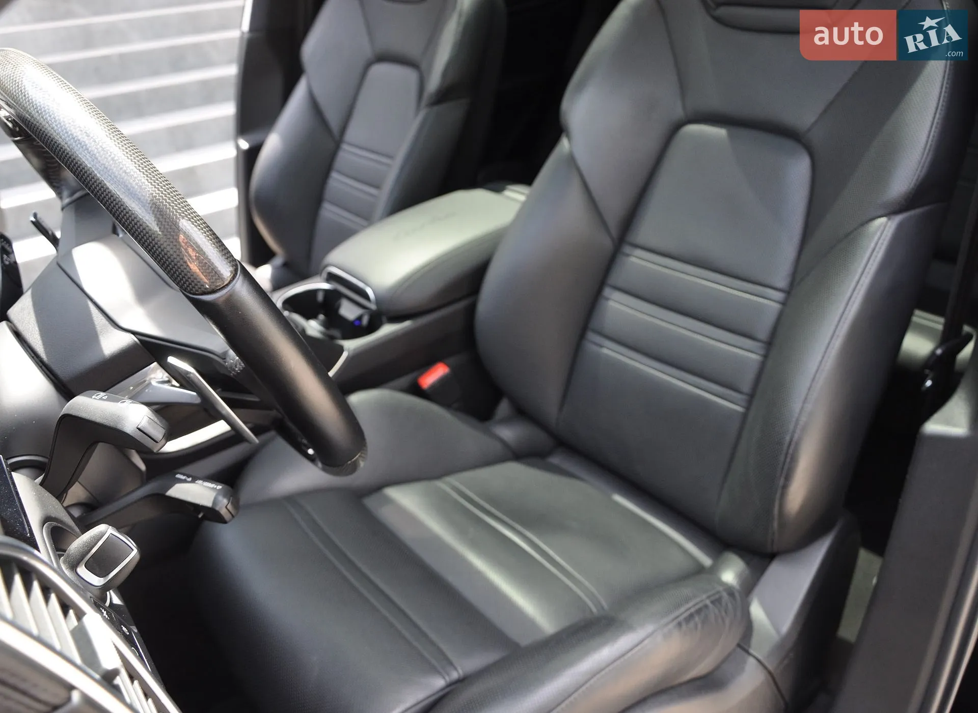 2019 Porsche Cayenne - мініатюра 38