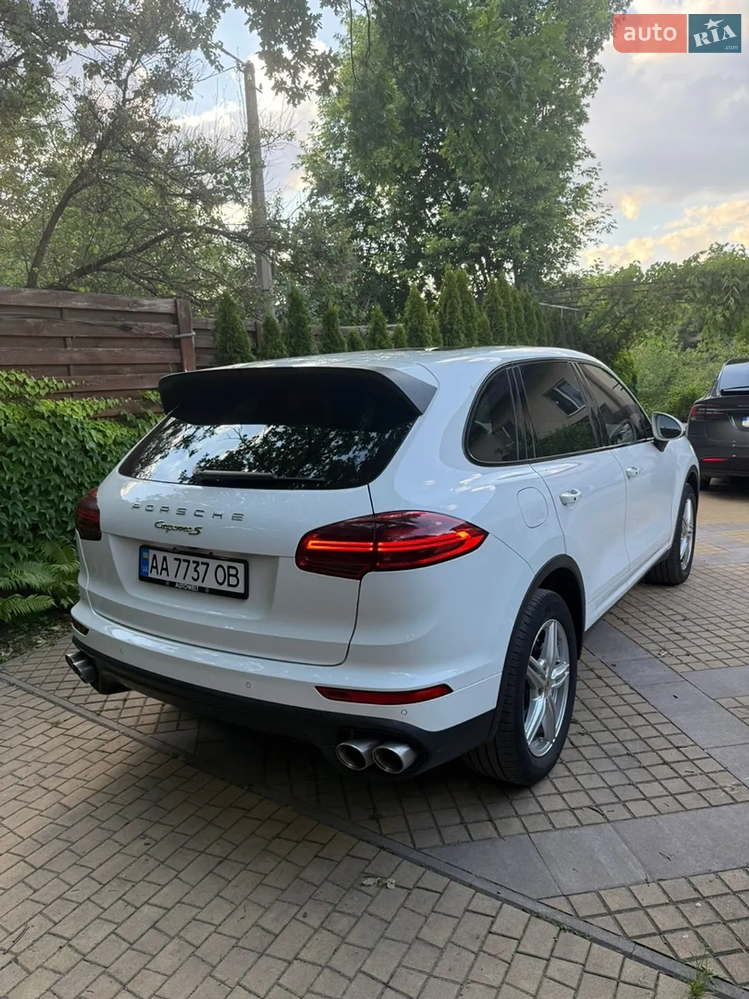 2016 Porsche Cayenne - мініатюра 18