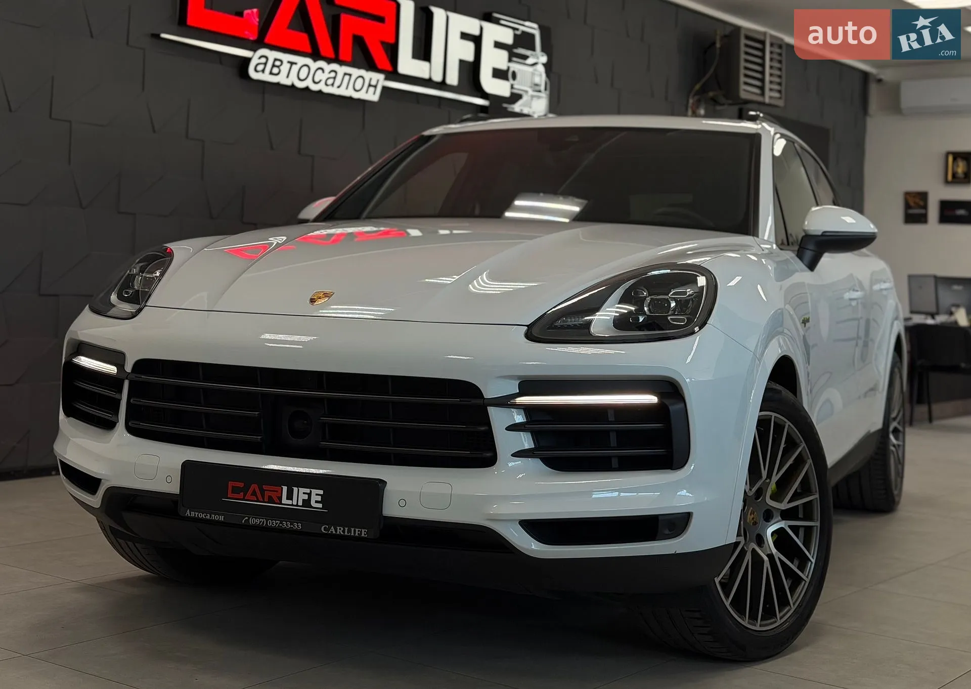 2022 Porsche Cayenne - мініатюра 5
