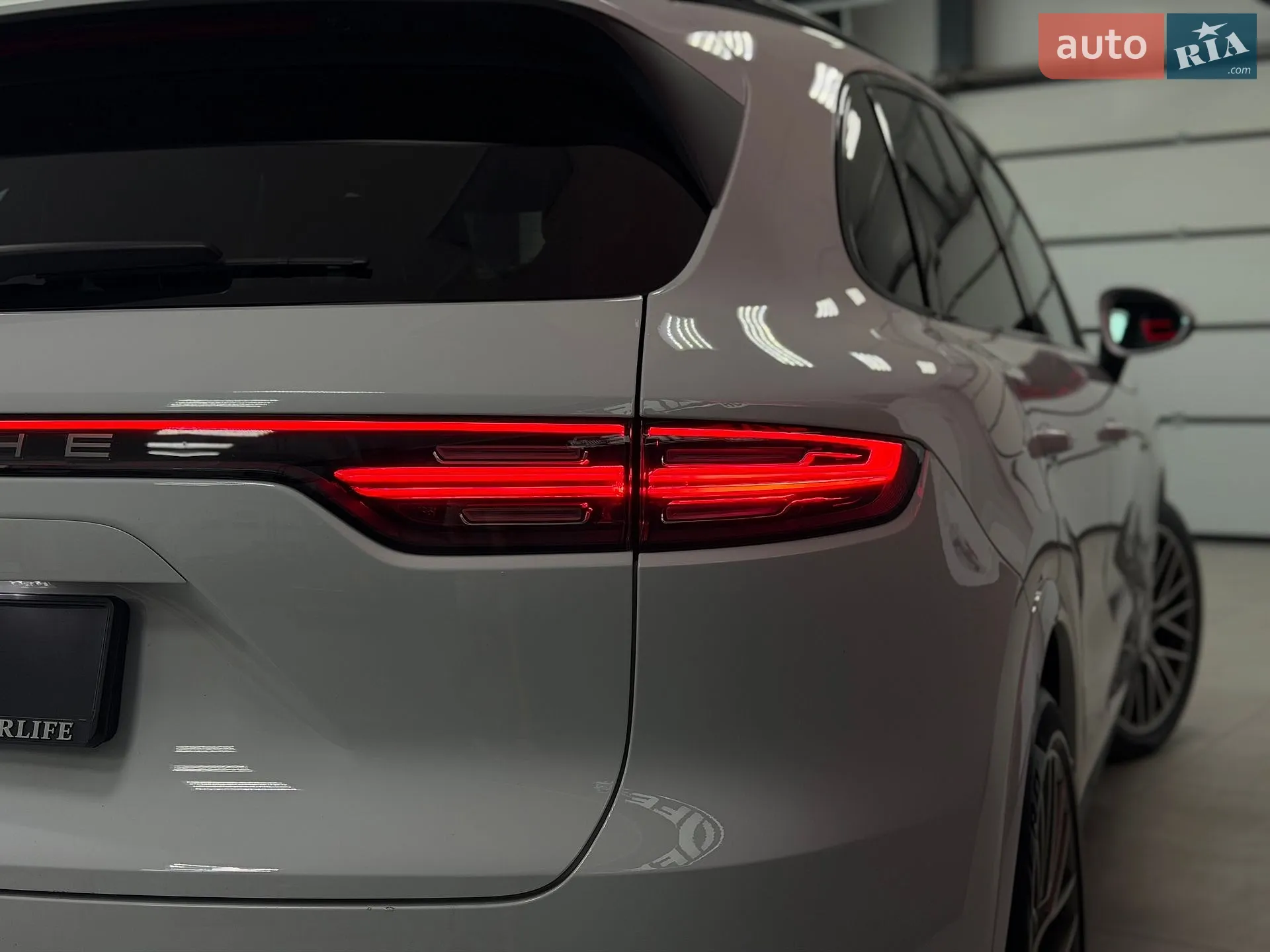 2022 Porsche Cayenne - мініатюра 20