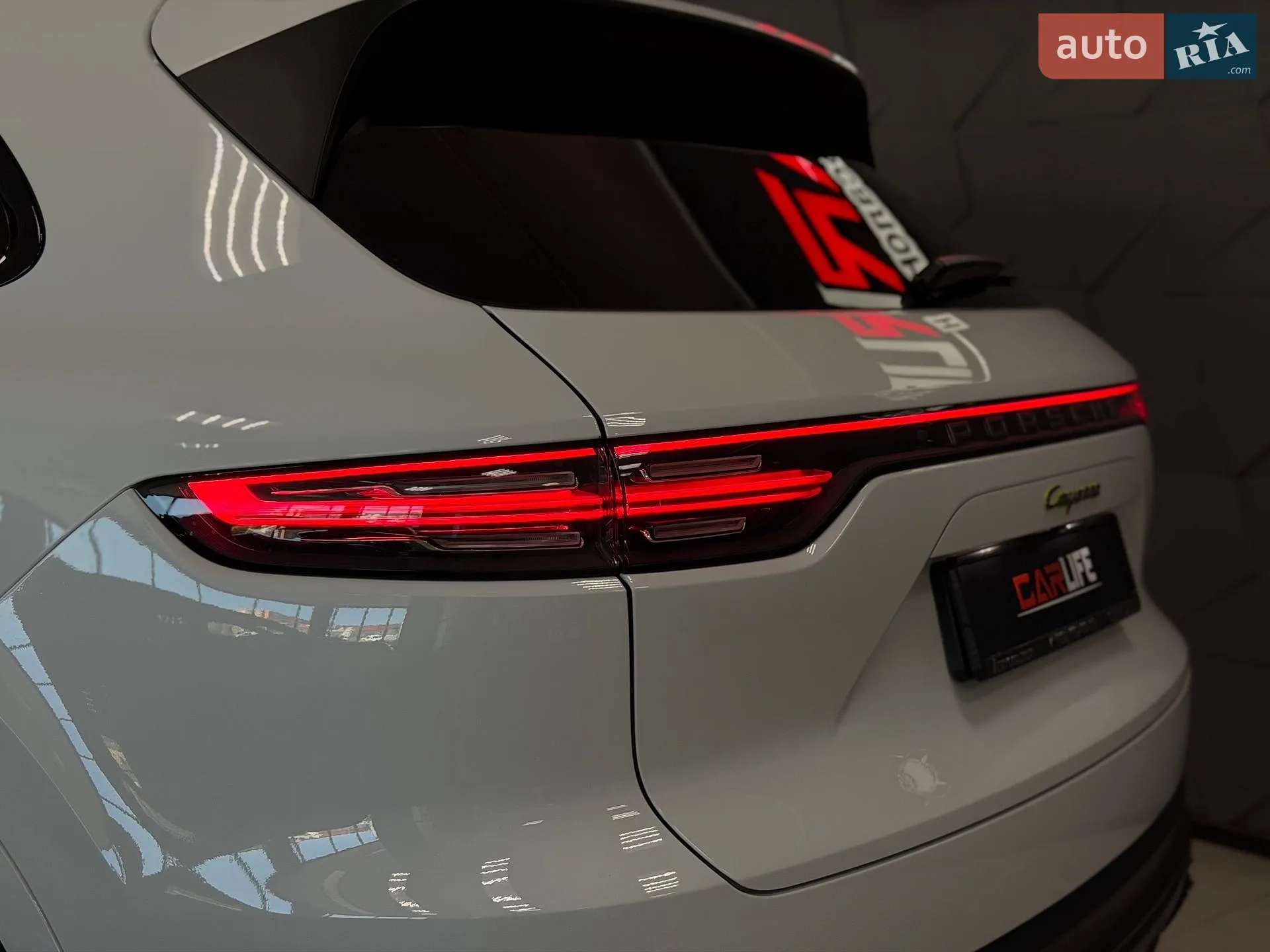 2022 Porsche Cayenne - мініатюра 27