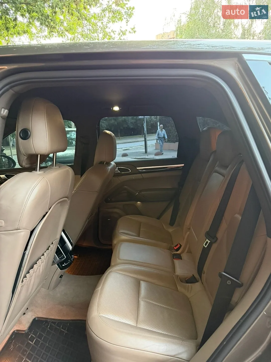 2011 Porsche Cayenne - мініатюра 15