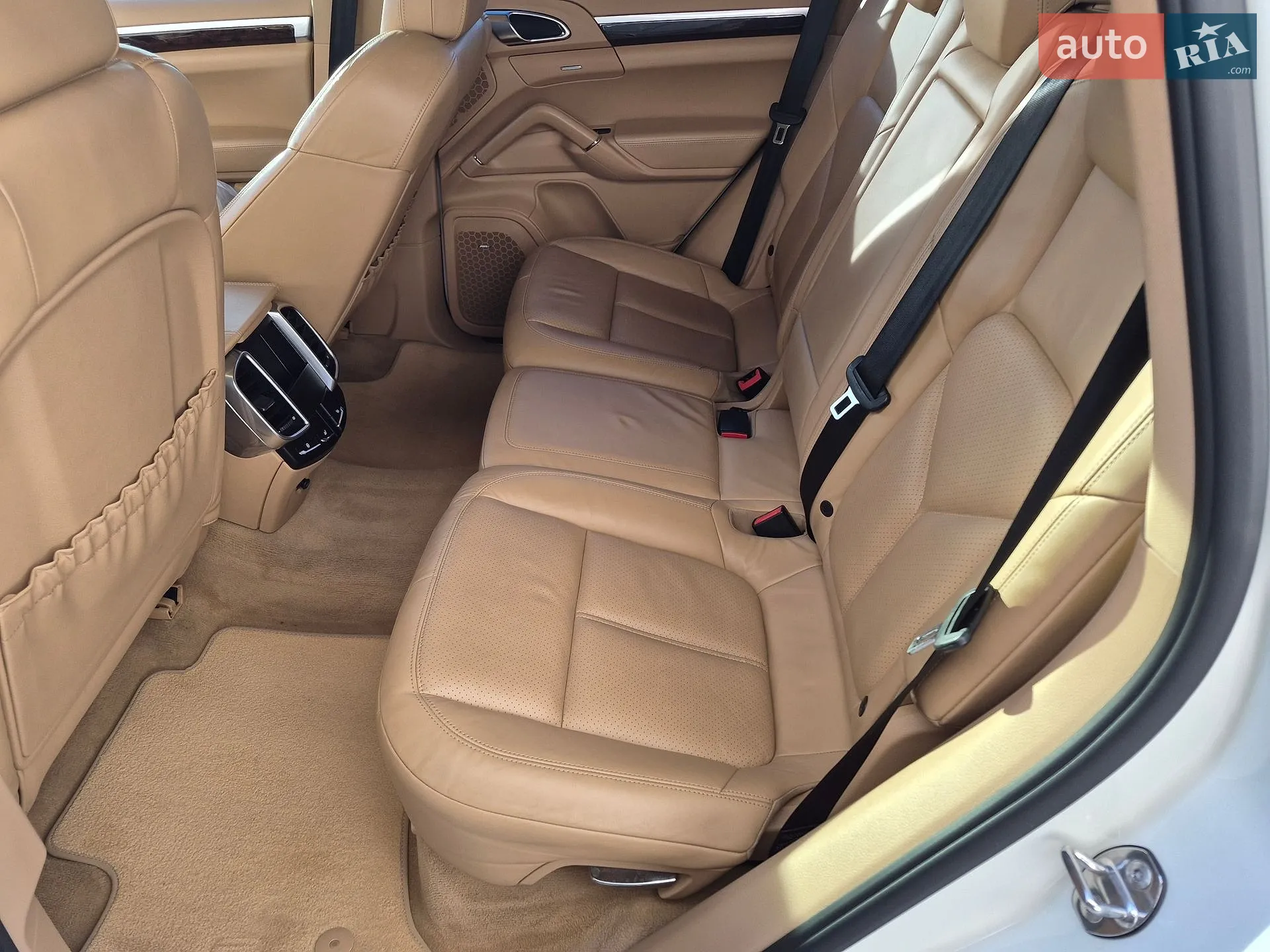Porsche Cayenne 2011 VIN WP1ZZZ92ZCLA44567 фото оголошення 11 з 14