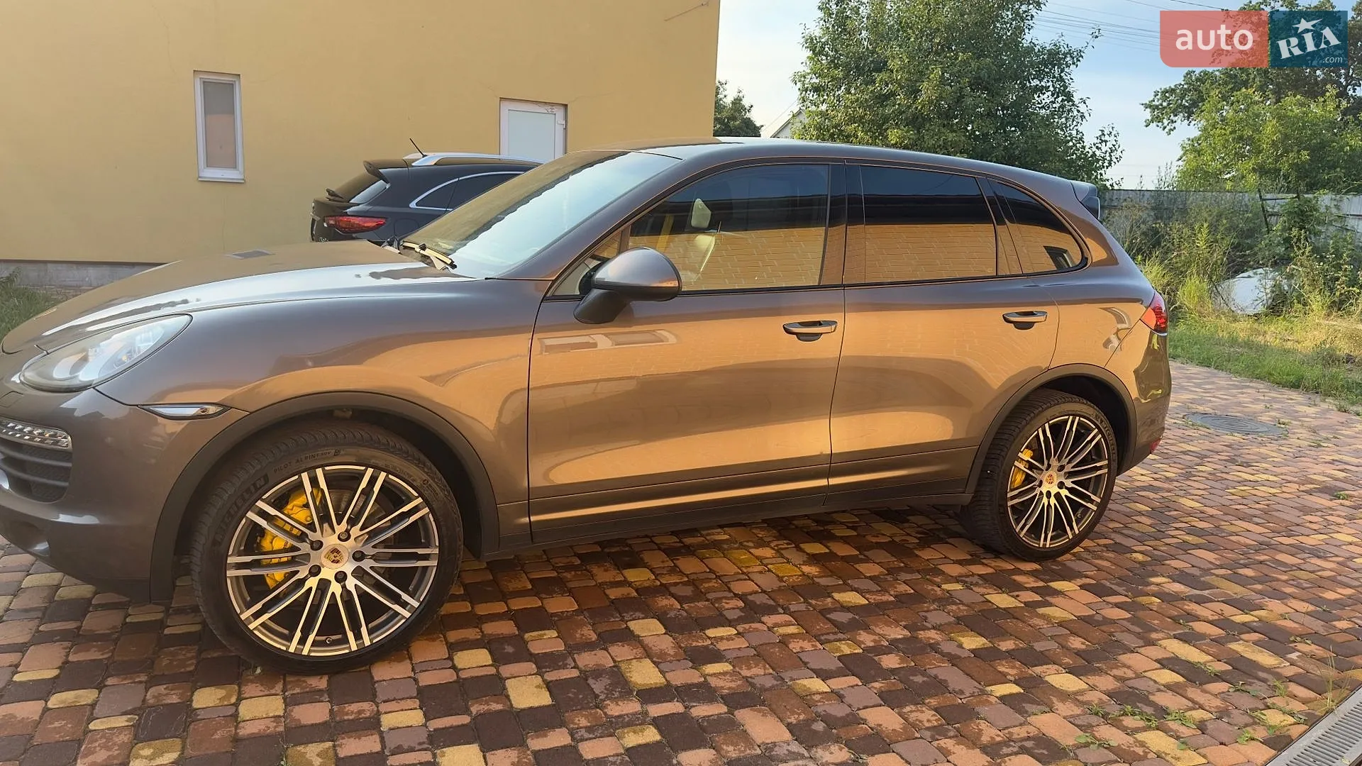 2012 Porsche Cayenne - мініатюра 3