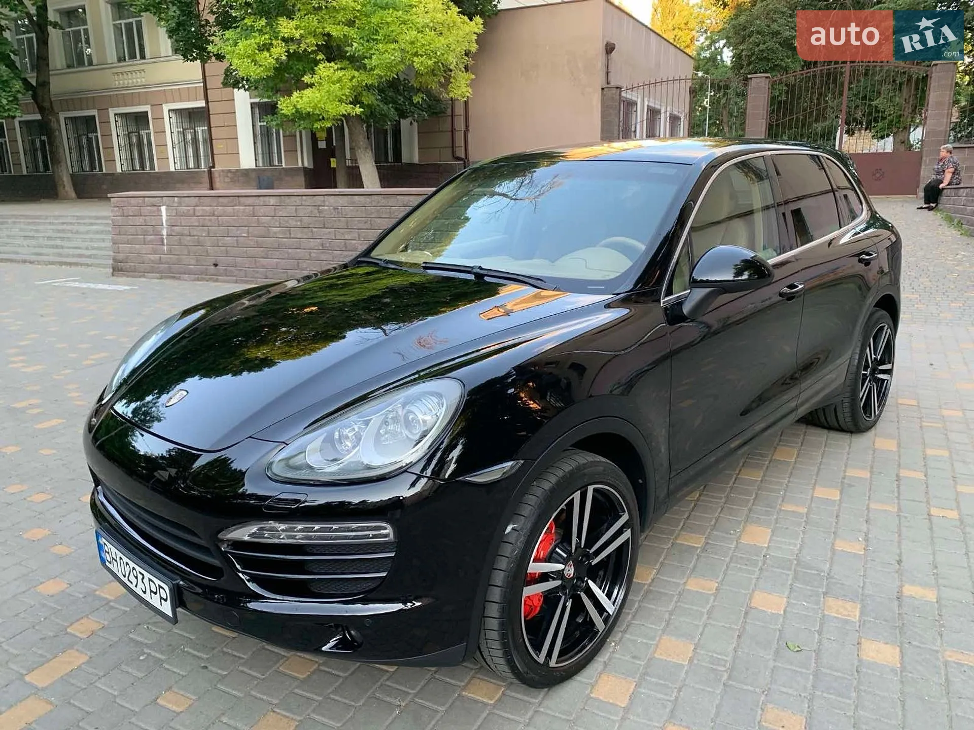2011 Porsche Cayenne - мініатюра 9