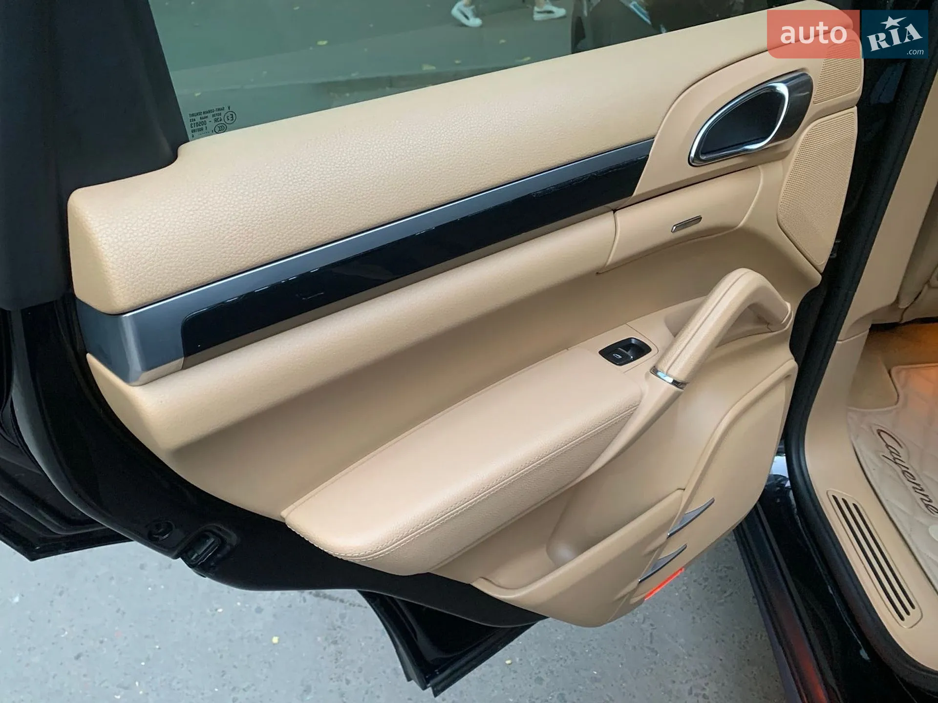 2011 Porsche Cayenne - мініатюра 42