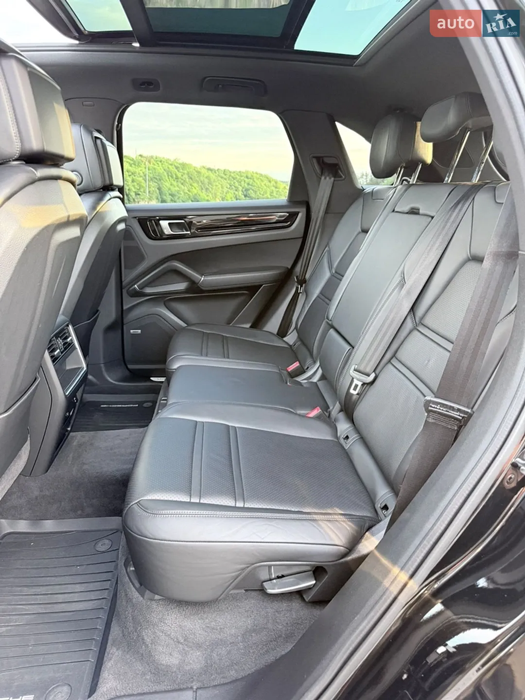 2020 Porsche Cayenne - мініатюра 30