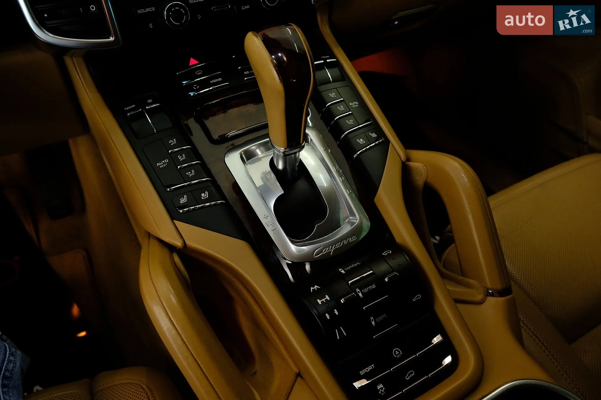 2011 Porsche Cayenne - мініатюра 15