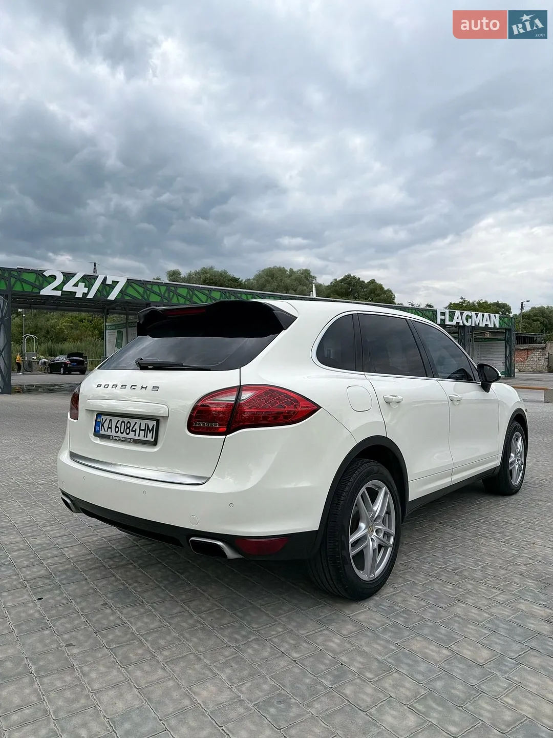 2011 Porsche Cayenne - мініатюра 5