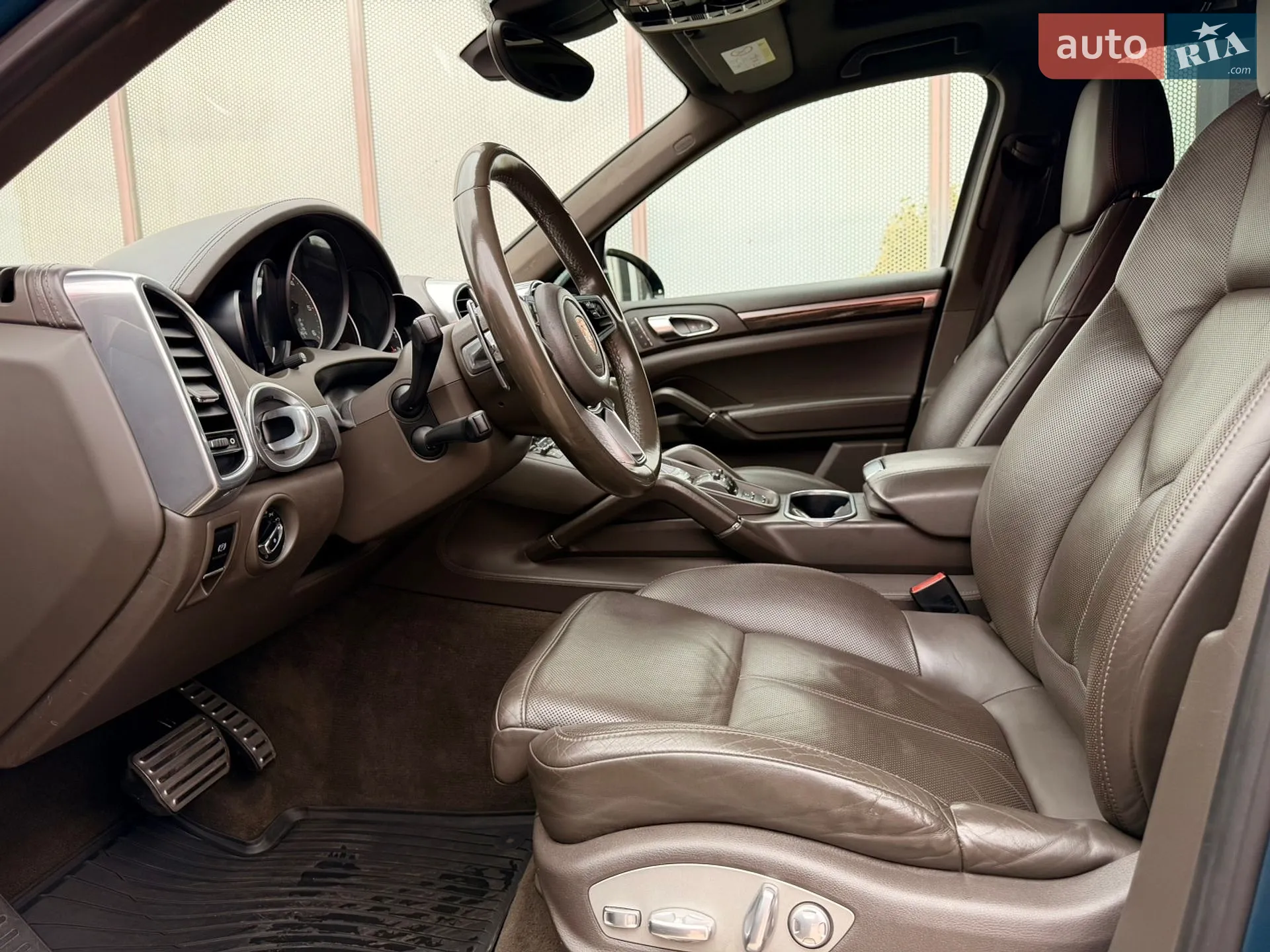 2014 Porsche Cayenne - мініатюра 14