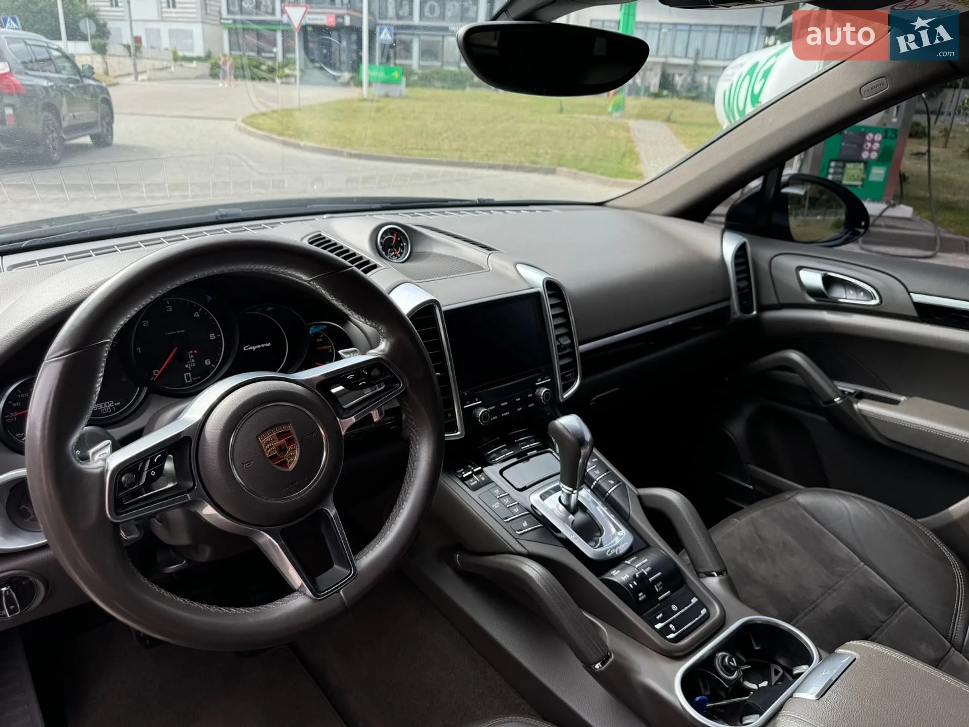 2016 Porsche Cayenne - мініатюра 13