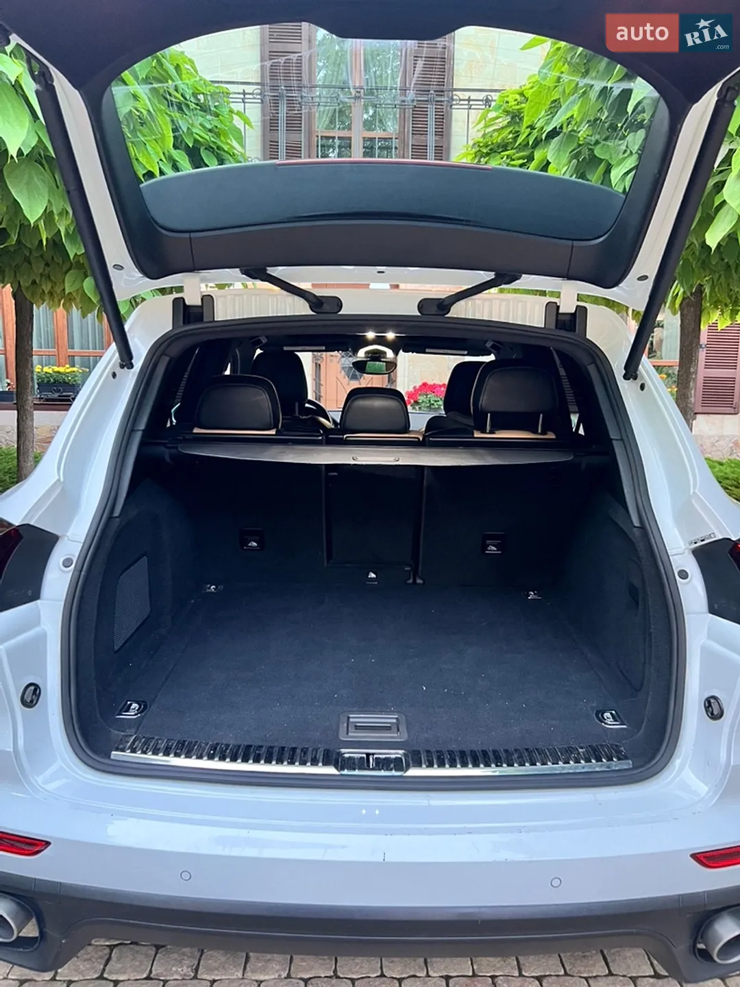 2017 Porsche Cayenne - мініатюра 32