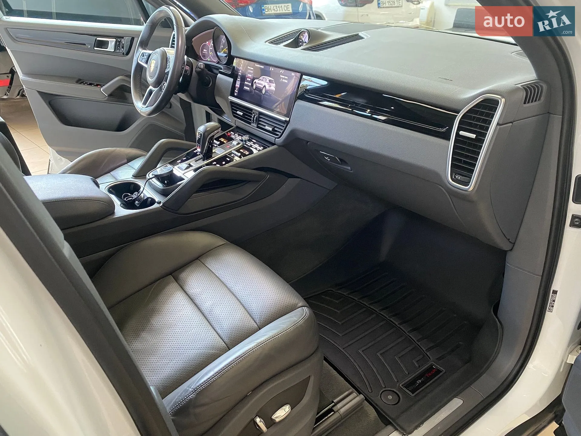 2019 Porsche Cayenne - мініатюра 35