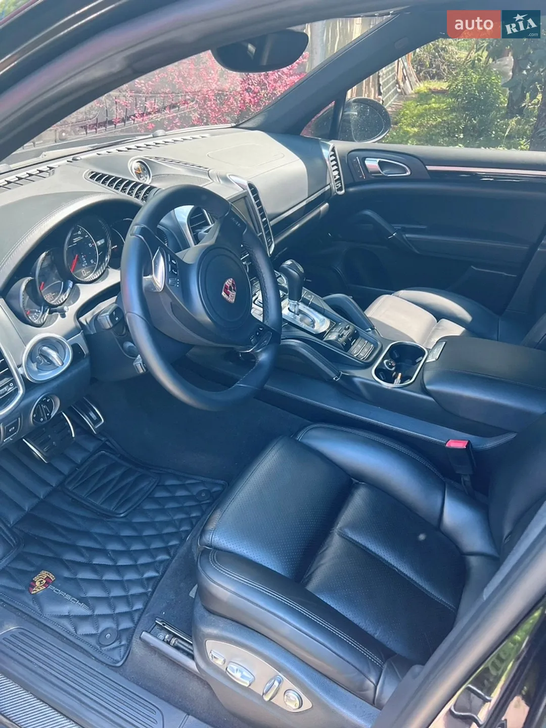 2011 Porsche Cayenne - мініатюра 42