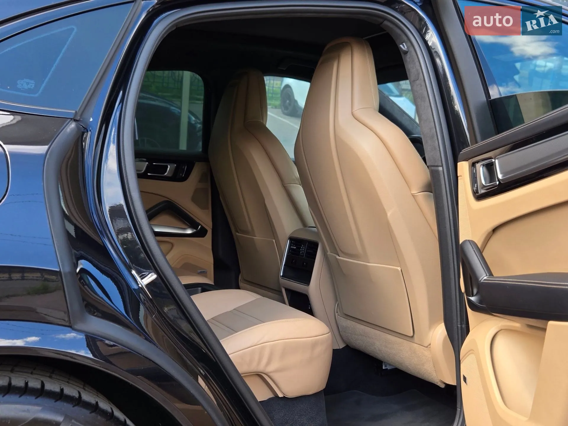 2021 Porsche Cayenne - мініатюра 22
