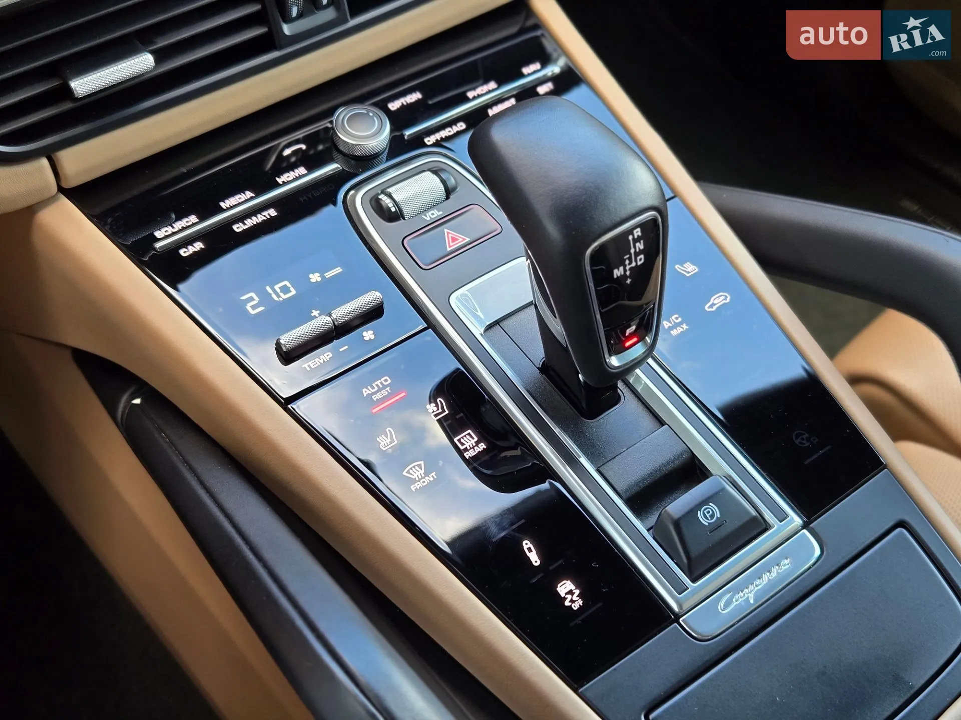 2021 Porsche Cayenne - мініатюра 38