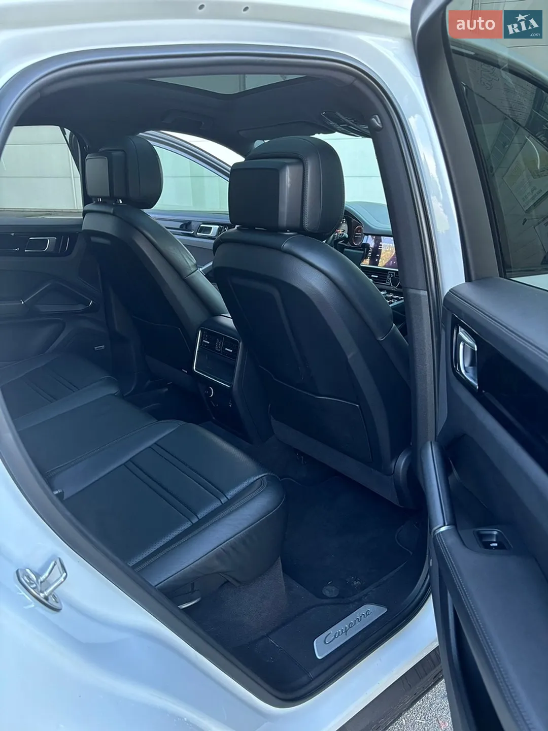 2019 Porsche Cayenne - мініатюра 19