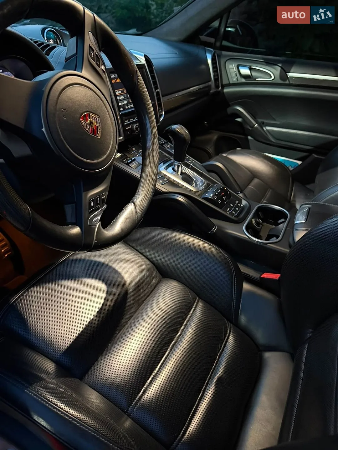 2012 Porsche Cayenne - мініатюра 3