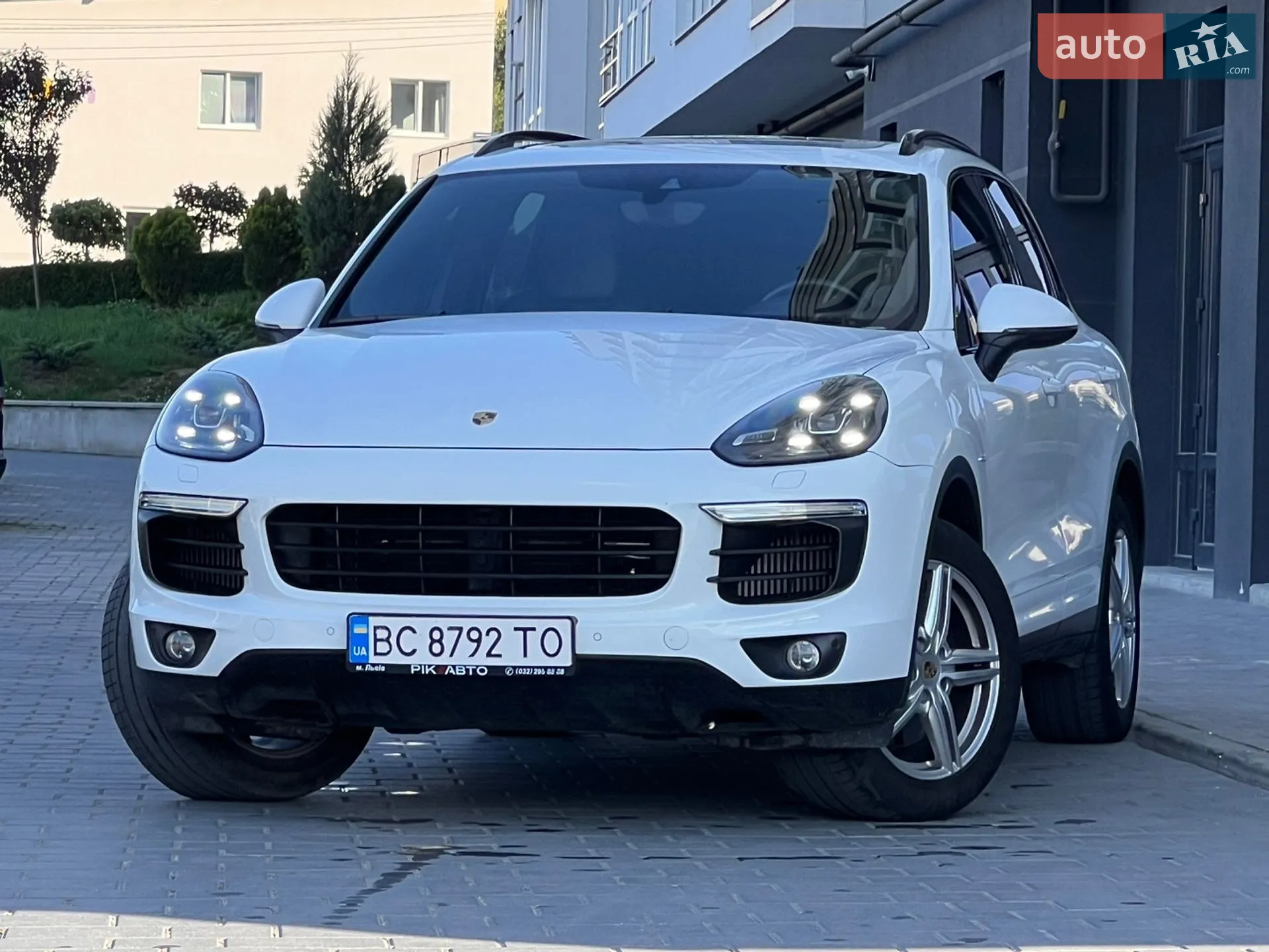 2016 Porsche Cayenne - мініатюра 7