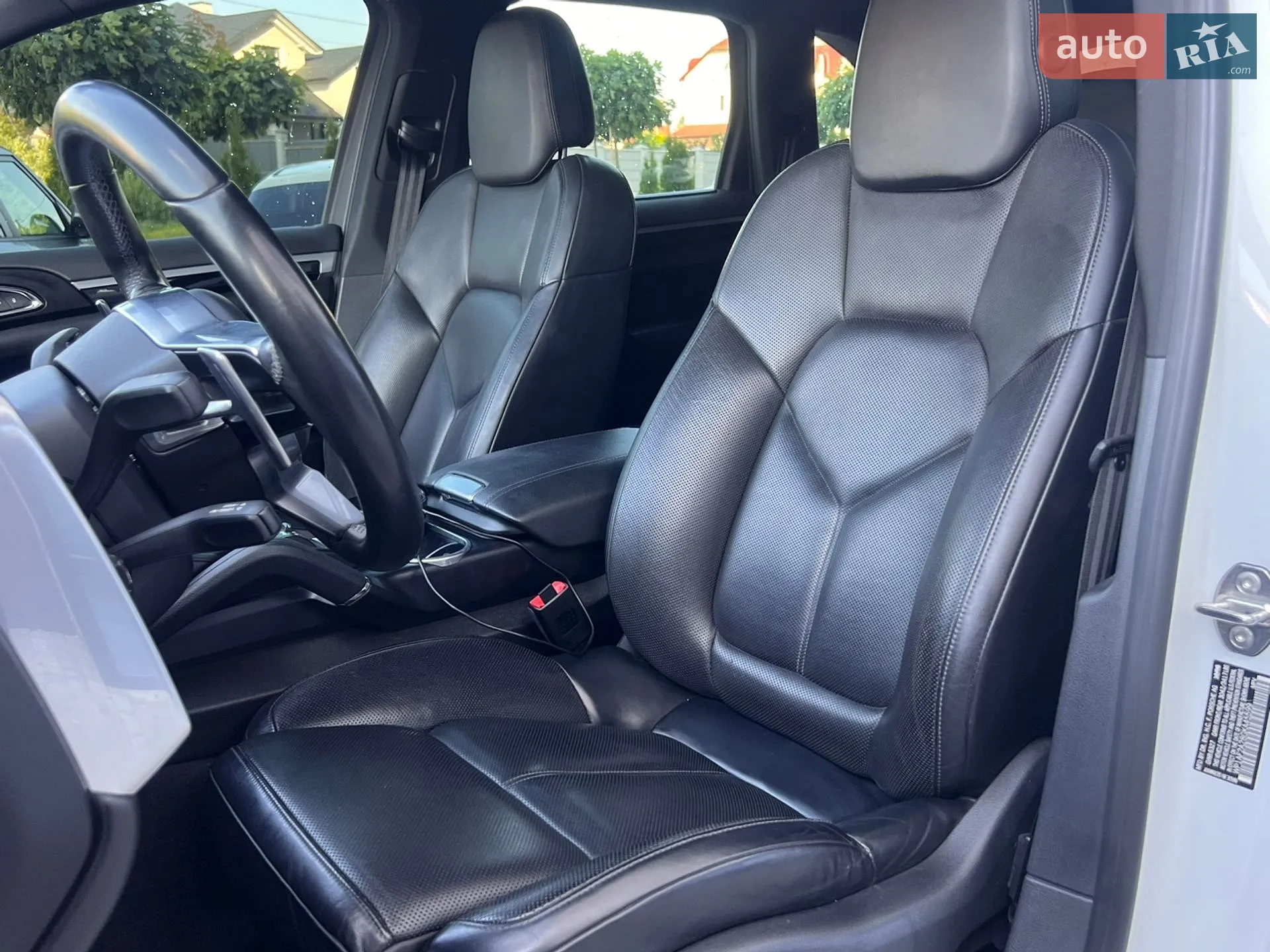2016 Porsche Cayenne - мініатюра 30