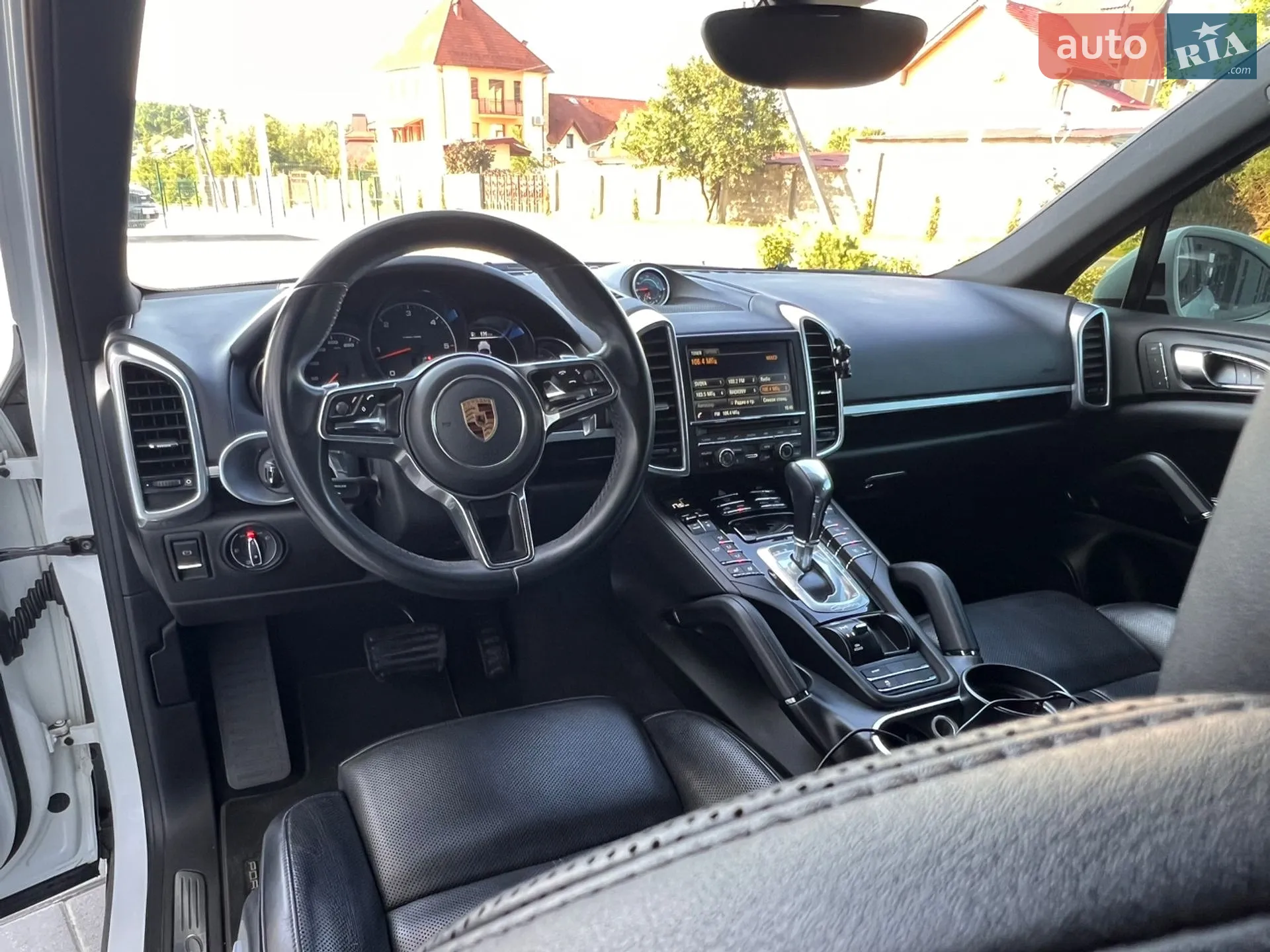 2016 Porsche Cayenne - мініатюра 36