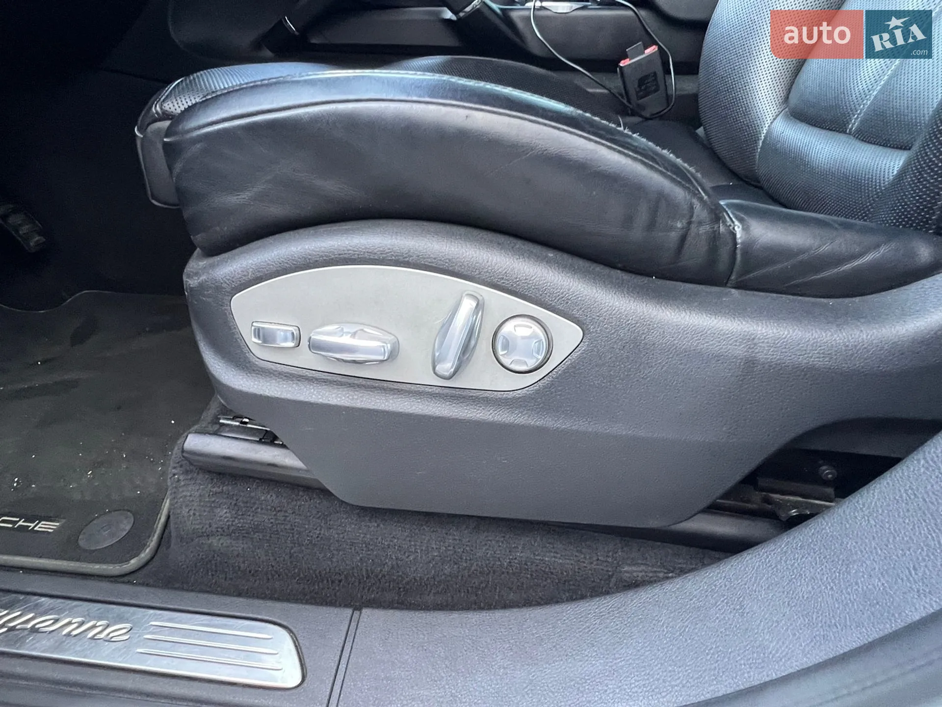 2016 Porsche Cayenne - мініатюра 46