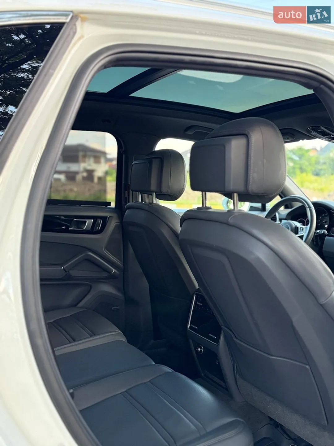 2022 Porsche Cayenne - мініатюра 14