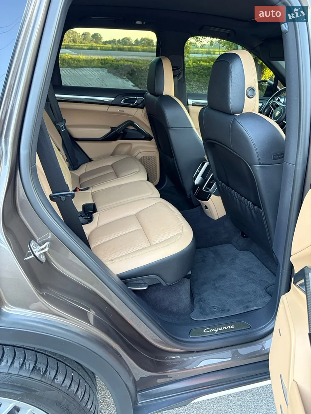2016 Porsche Cayenne - мініатюра 28
