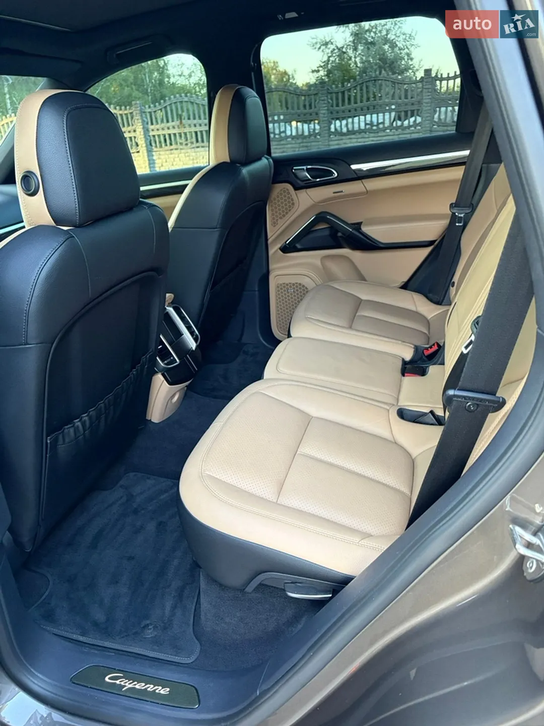 2016 Porsche Cayenne - мініатюра 43