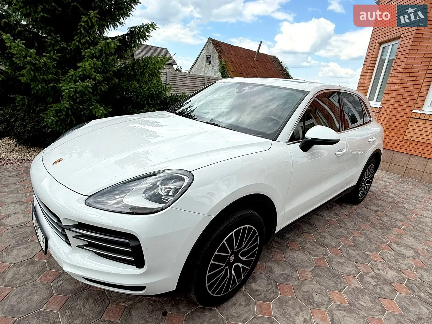 2020 Porsche Cayenne - мініатюра 3