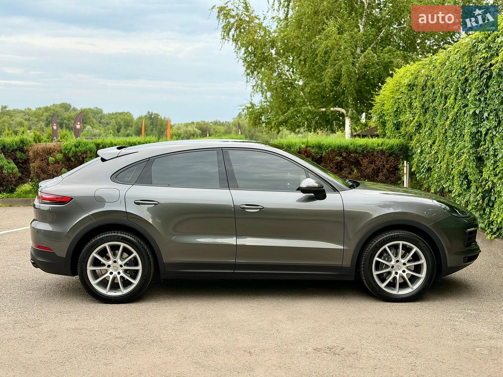 2021 Porsche Cayenne Coupe - мініатюра 8