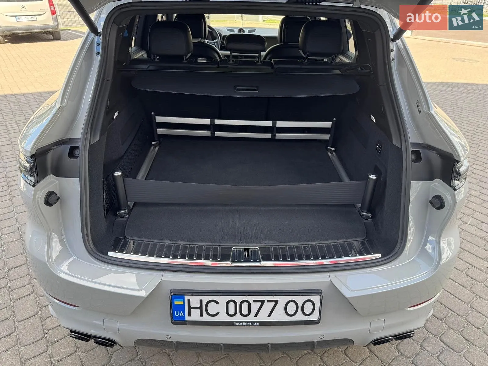 2024 Porsche Cayenne - мініатюра 33