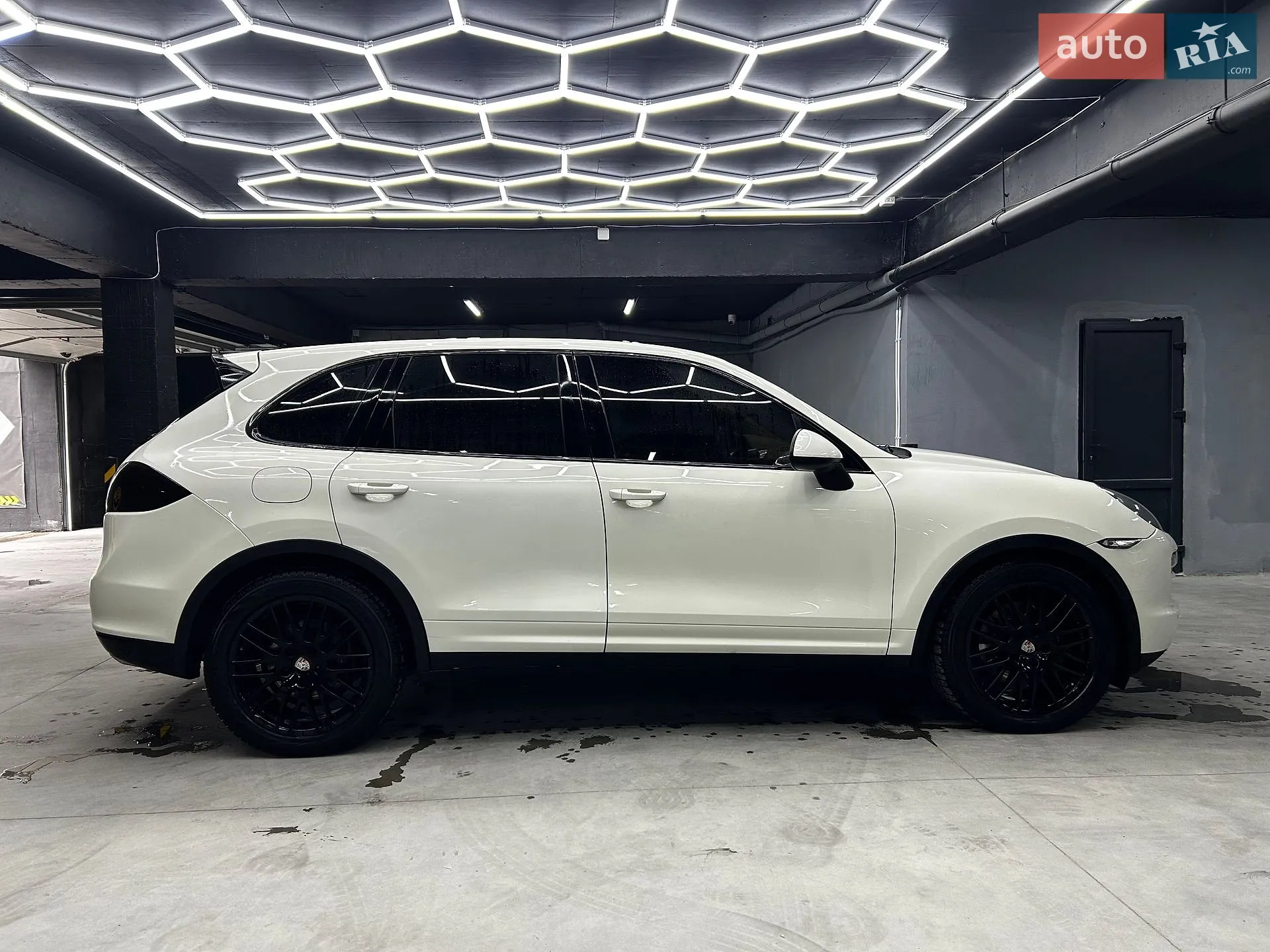 2010 Porsche Cayenne - мініатюра 10