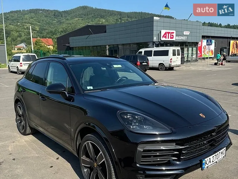 Porsche Cayenne 2021