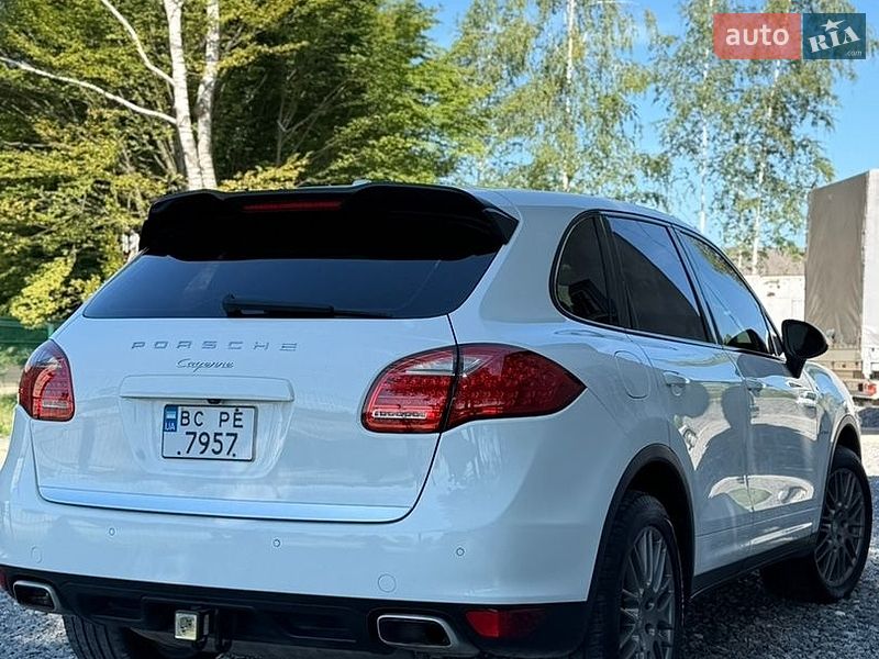 Позашляховик / Кросовер Porsche Cayenne 2012 в Дрогобичі