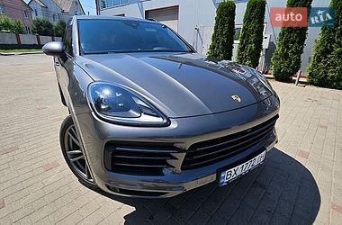 Внедорожник / Кроссовер Porsche Cayenne 2019 в Хмельницком