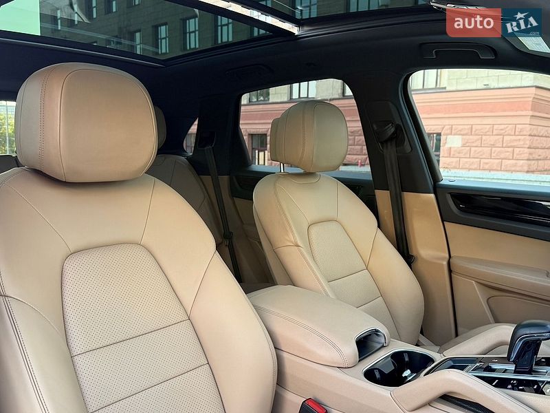 Внедорожник / Кроссовер Porsche Cayenne 2019 в Харькове