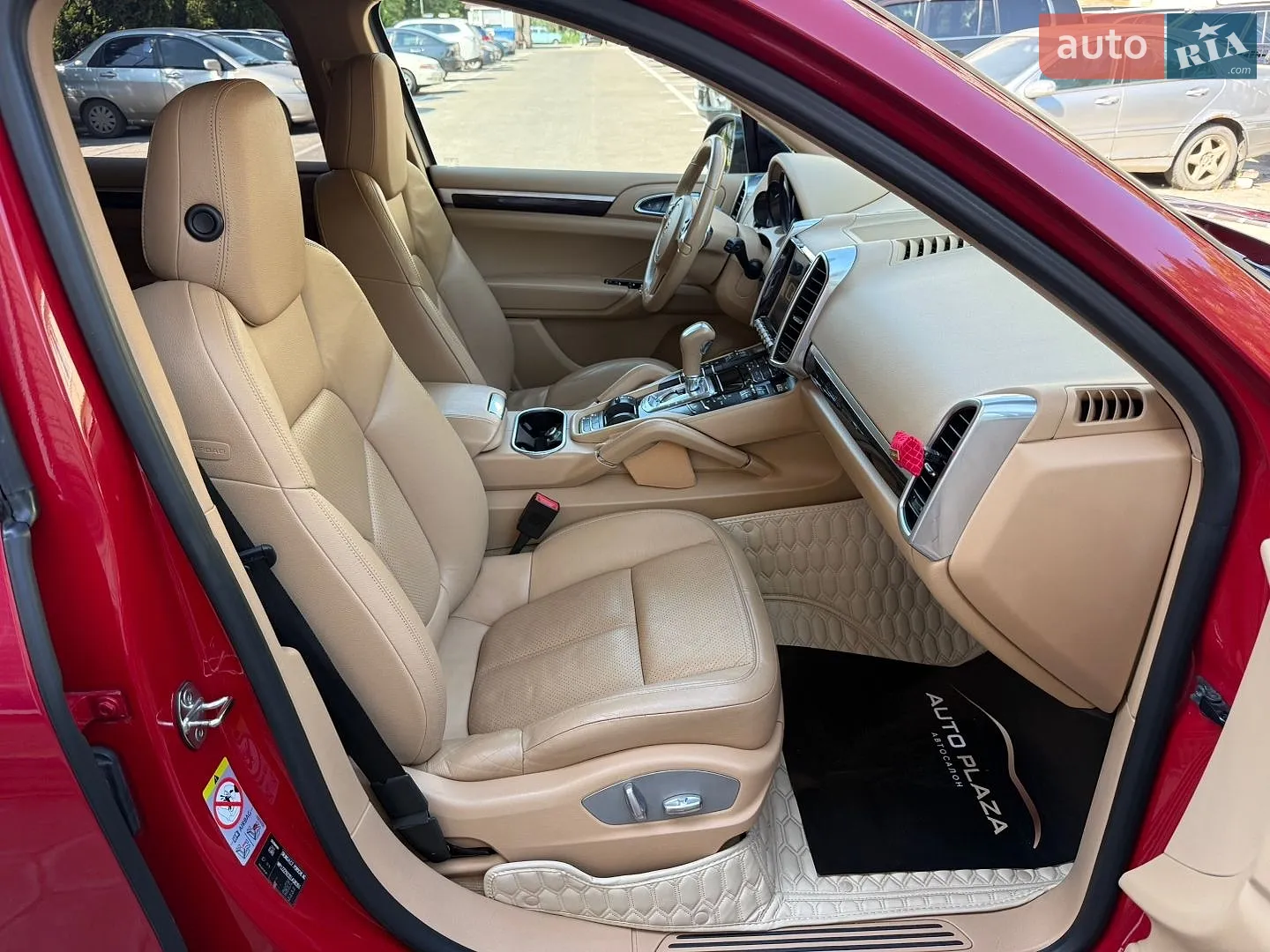 2013 Porsche Cayenne - мініатюра 27