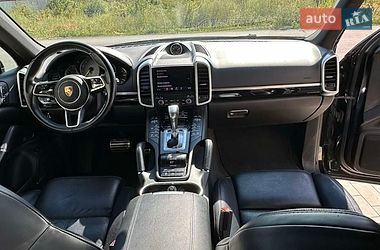 Внедорожник / Кроссовер Porsche Cayenne 2017 в Ужгороде фото 16 Внедорожник / Кроссовер Porsche Cayenne 2017 в Ужгороде